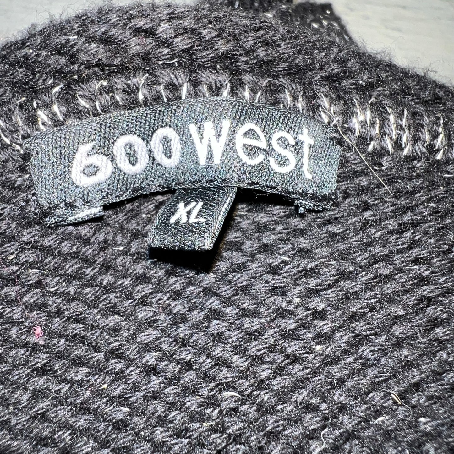 600 West Black Metallic Silver Thread Vneck Sweater w/ Removable Cowl XL Good Condition