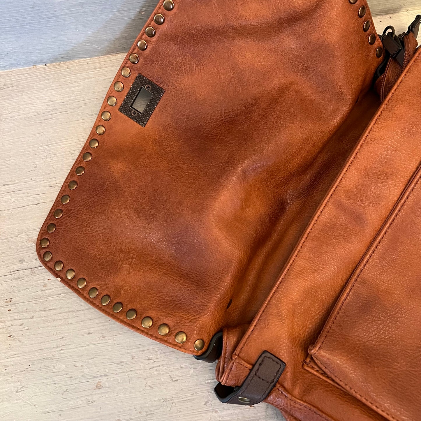 ChillX Brown Faux Leather Hobo Shoulder Bag Purse Good Condition