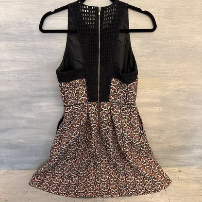 H&M Fit Flare Razorback Eyelet Shoulder and Back Dress Floral Tapestry Dress Size 6 Like New