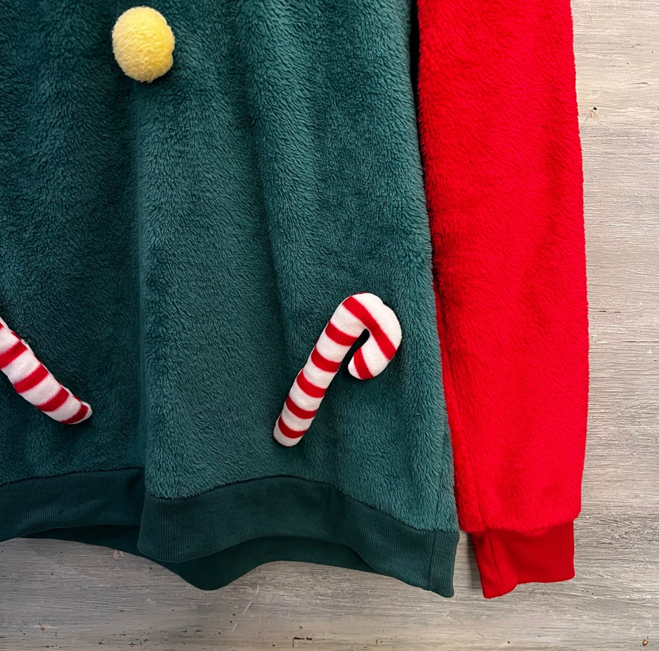 No Boundaries Christmas Elf Fleece Hoodie Pullover XL(15-17) Good Condition