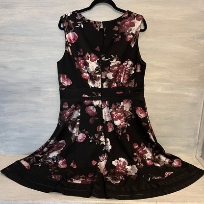 Leslie Fay Black Shimmery Floral Print Sleeveless Fit and Flare Dress Size 16 Good Condition