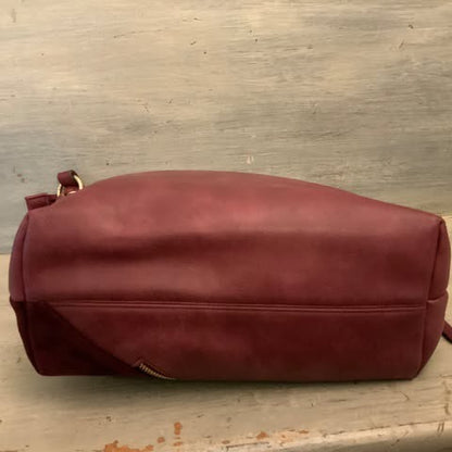 Sondra Roberts Squared Burgundy Faux Suede Leather Shoulder Bag Like New