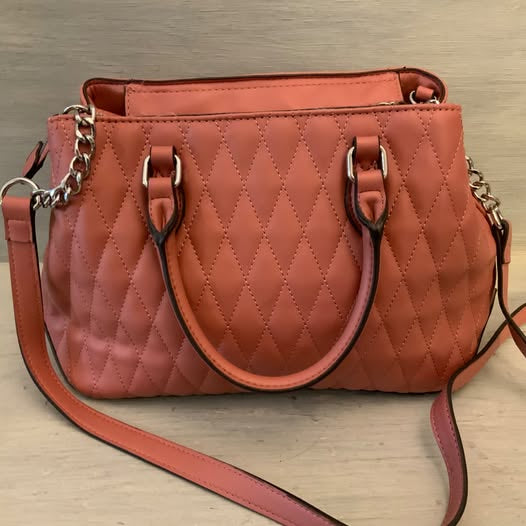 Nine West Salmon Pink Quilted Faux Leather Hand/Shoulder Bag Purse Like New