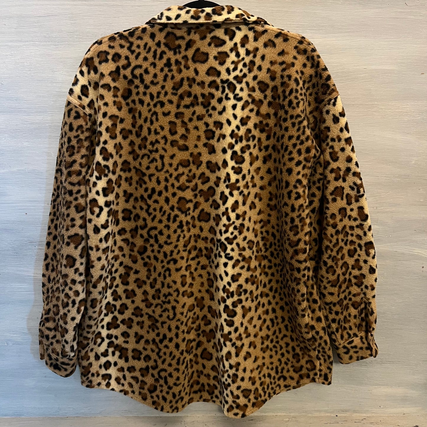 Vintage Newport News Soft Leopard Print Button Down Shirt Jacket Size Medium Good Condition