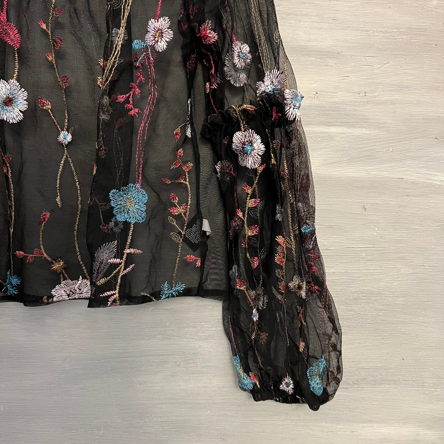 a new day Colorful Embroidered Flower Sheer Black Cropped Blouse Medium Like New