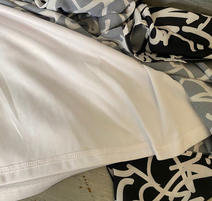 New York & Company Graffiti Print Black White Handkerchief Hem Skirt Size Large Like New