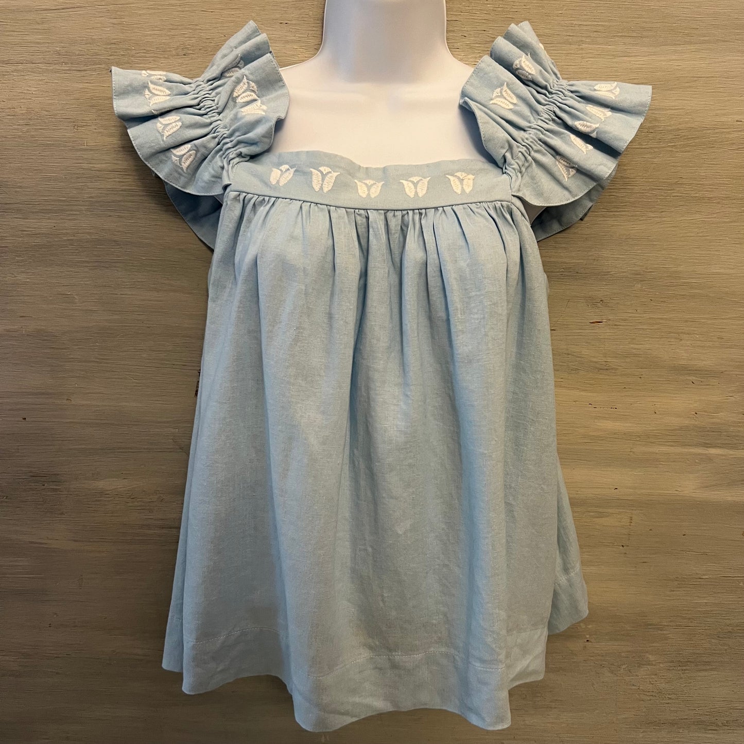 Crown & Ivy Sky Blue Smocked Embroidered Flower Ruffle Sleeve Blouse Size Large Good Condition