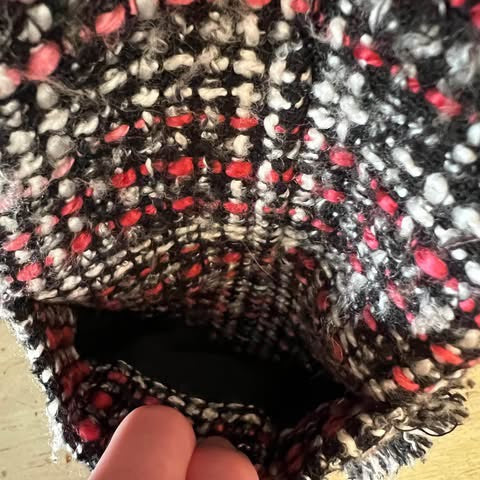 Chico’s Black Pink Fringe Trim Tweed Blazer Jacket Size 0/XS Like New