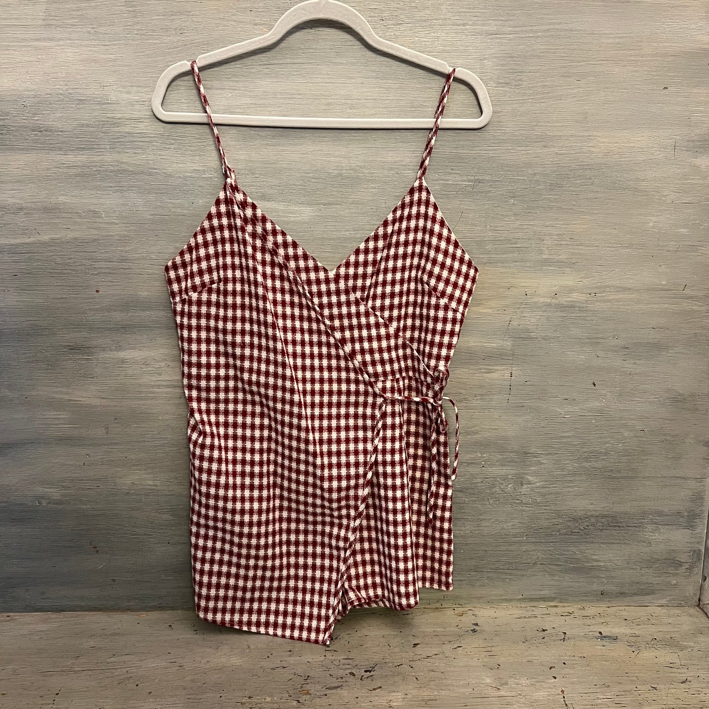 Super Down 100% Cotton Burgundy White Check Faux Wrap Romper Medium Like New