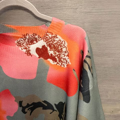 SHEIN Curve Sage Green Large Abstract Hibiscus Flower Crew Neck Sweater Size 3XL New without Tags