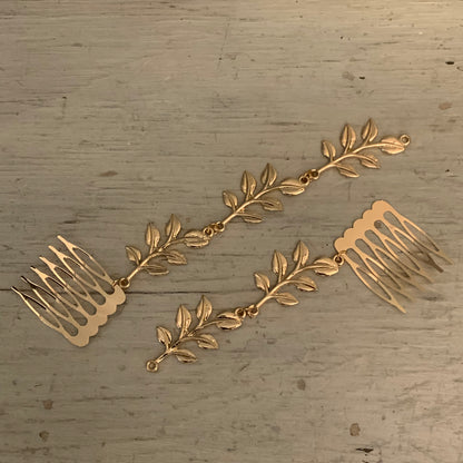 Set of Two Light Gold Toned Dangling Branch w/ Leaves Decorative Hair Combs Good Condition