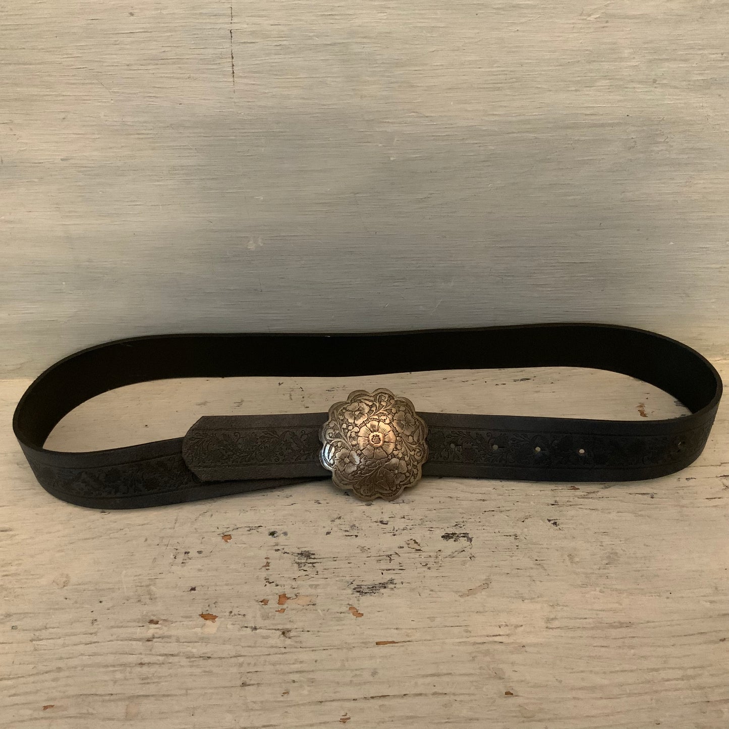 Maurices Italian Black Leather Embossed Belt w/ Brushed Silver Buckle Size Large Good Condition