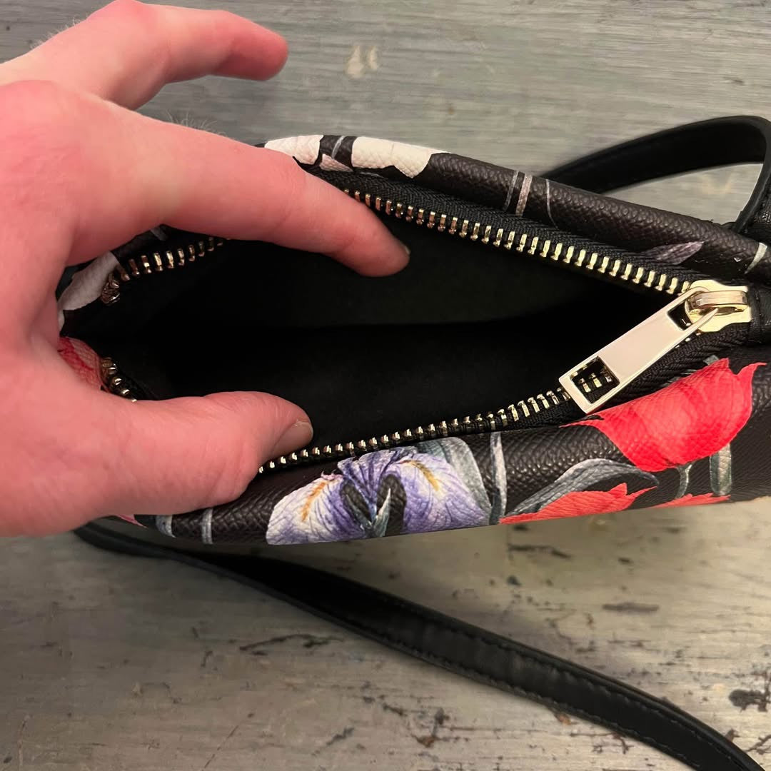 Apt 9 Black Faux Leather Floral Print Crossbody Bag Purse New with Tags