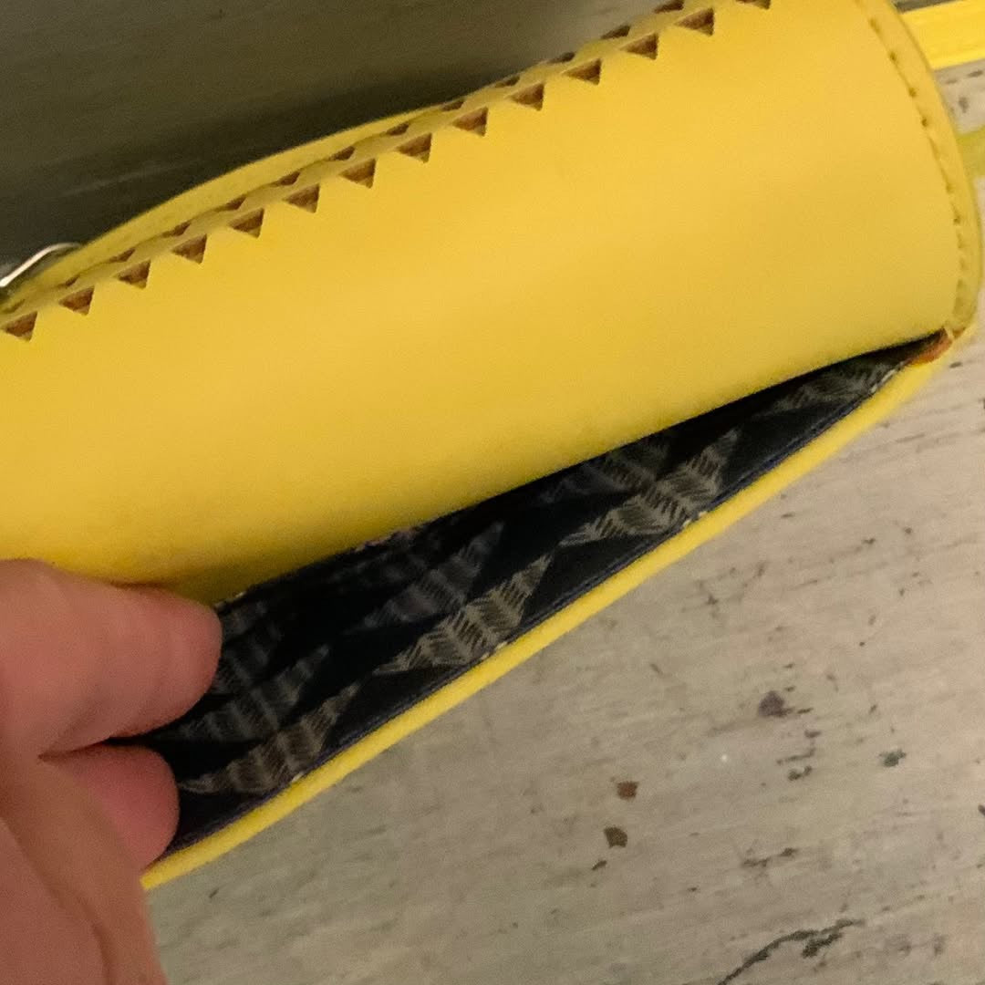 Stella & Dot Nolita Electric Yellow Sidekick Crossbody Bag Purse 6x5x1 Good Condition