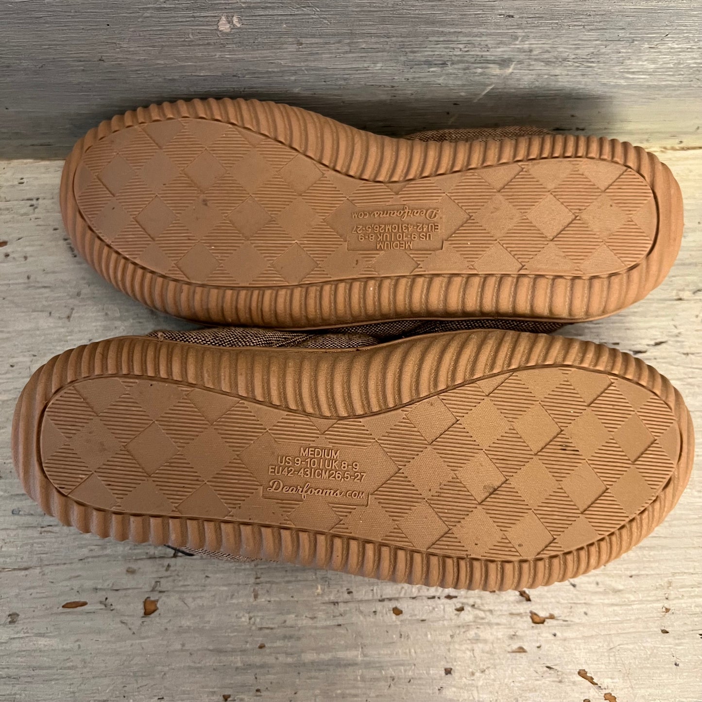 Dearfoams Cozy Comfort Tan Tweed Canvas Rubber Sole Slippers 9-10 Like New