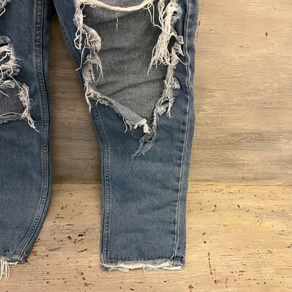Refuge 100% Cotton Mom High Rise Heavily Distressed Medium Wash Denim Blue Jeans Size 5 Good Condition