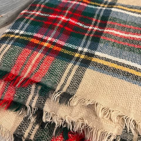 Classic Traditional Plaid Lightweight Knit Wrap Scarf Good Condition