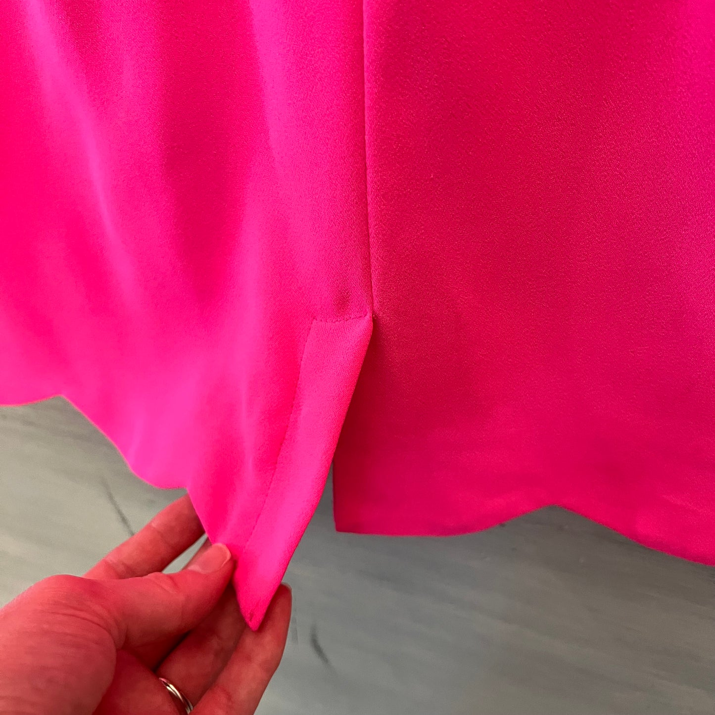 HYFVE Hot Pink Scalloped Mini Skirt Size Large Good Condition