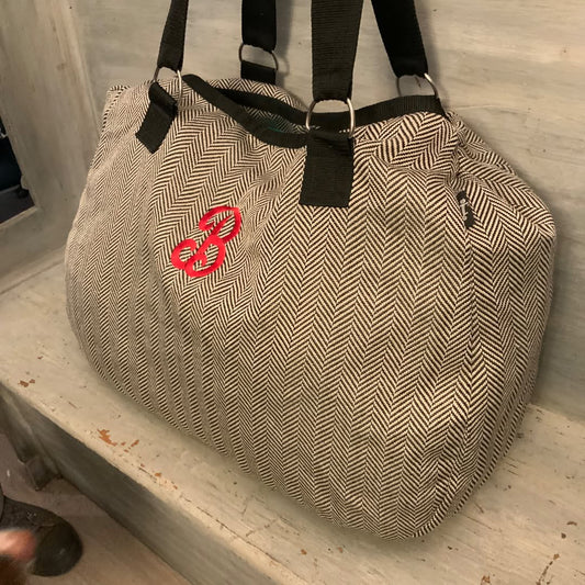 Initials, Inc Extra Large Chevron Tweed Overnight Weekender Travel Tote Bag Good Condition