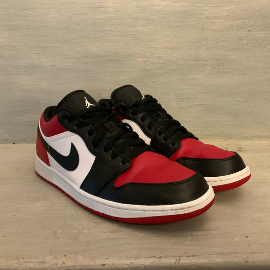 Nike Air Jordan1 Low Red Black White Leather Athletic Shoes Size 11 Like New
