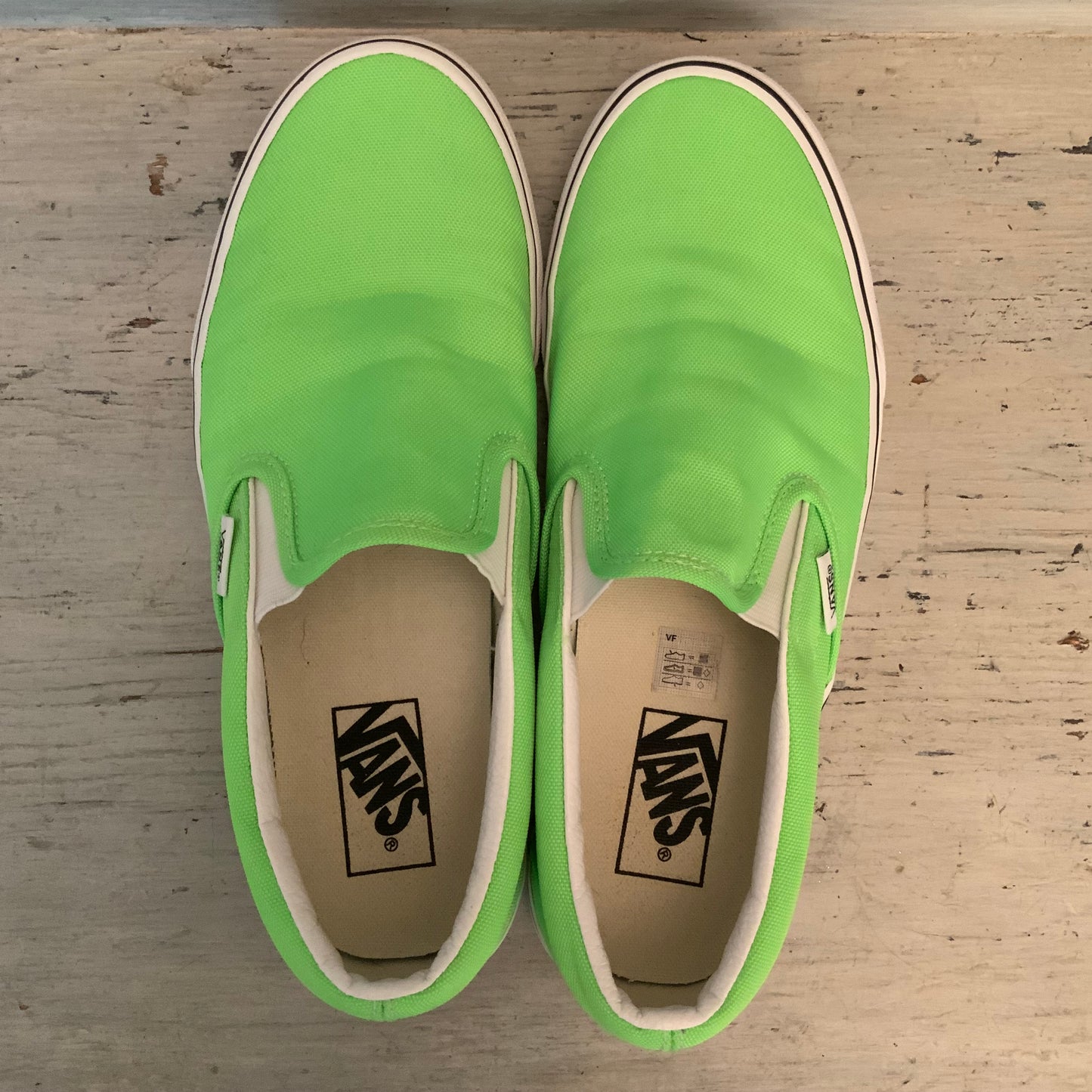 Vans Neon Green Gecko Classic Design Slip on Canvas Sneakers Men's 8/Women's 9.5 Good Condition
