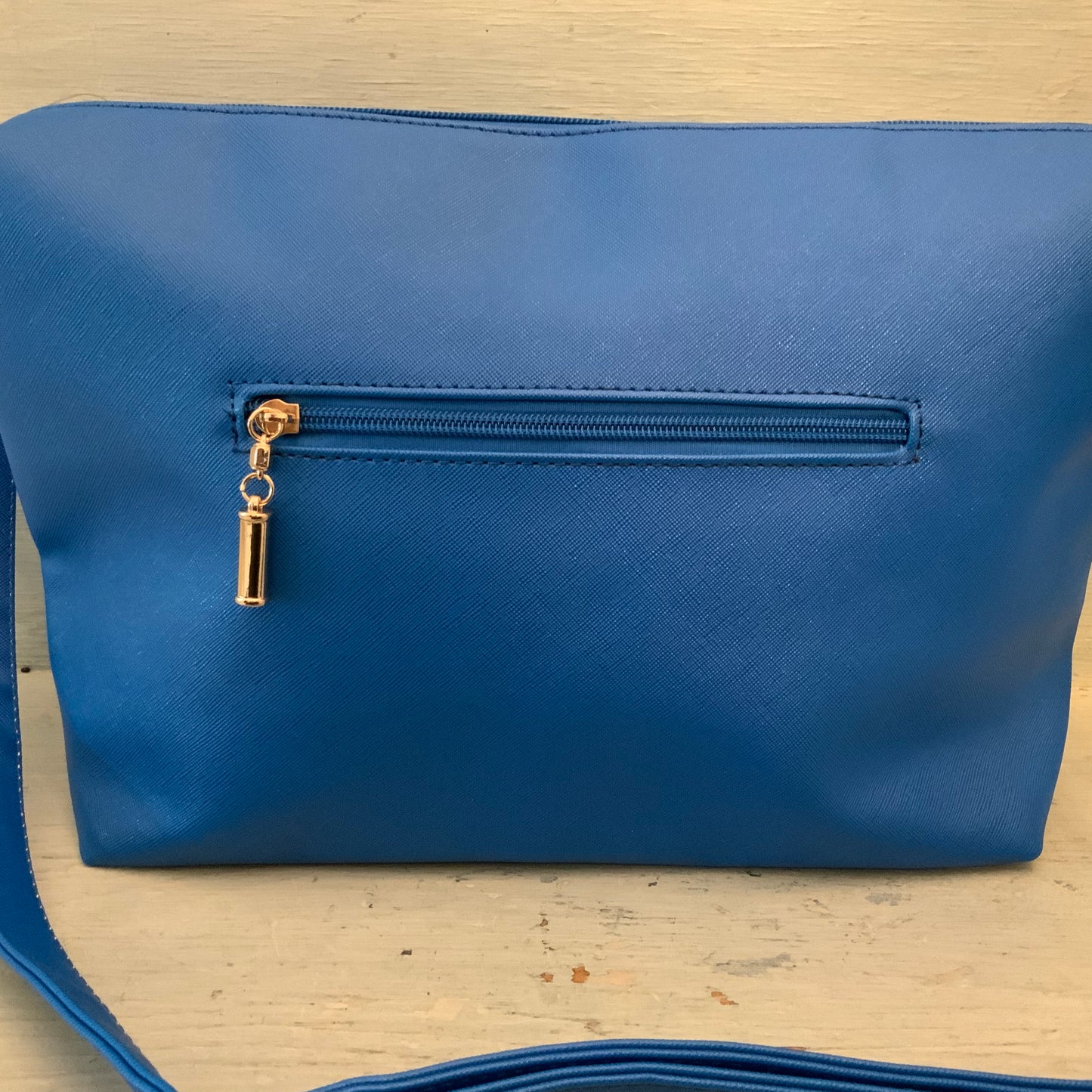 Electric Blue Faux Leather Crossbody Shoulder Bag Purse Like New