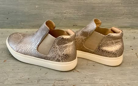 Coconuts by Matisse Champagne Faux Snake Skin Mid Top Sneakers Size 6 Good Condition