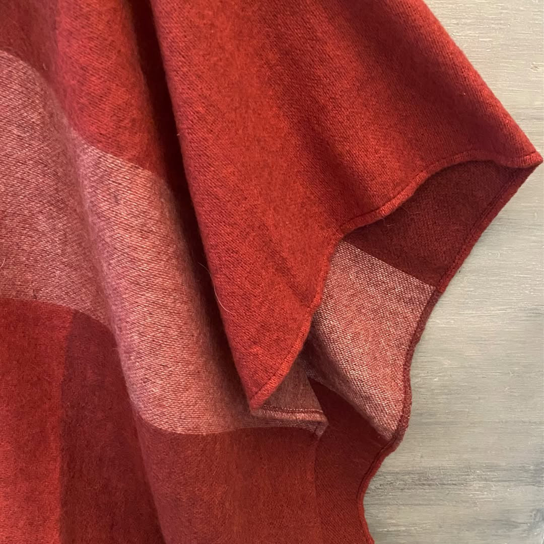 Woolrich Cape Burgundy Red One Size Like New
