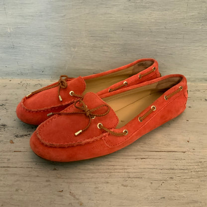 Talbots Suede Leather Coral Moccasin Style Flat Slip On Loafer Shoes Size 8 Good Condition