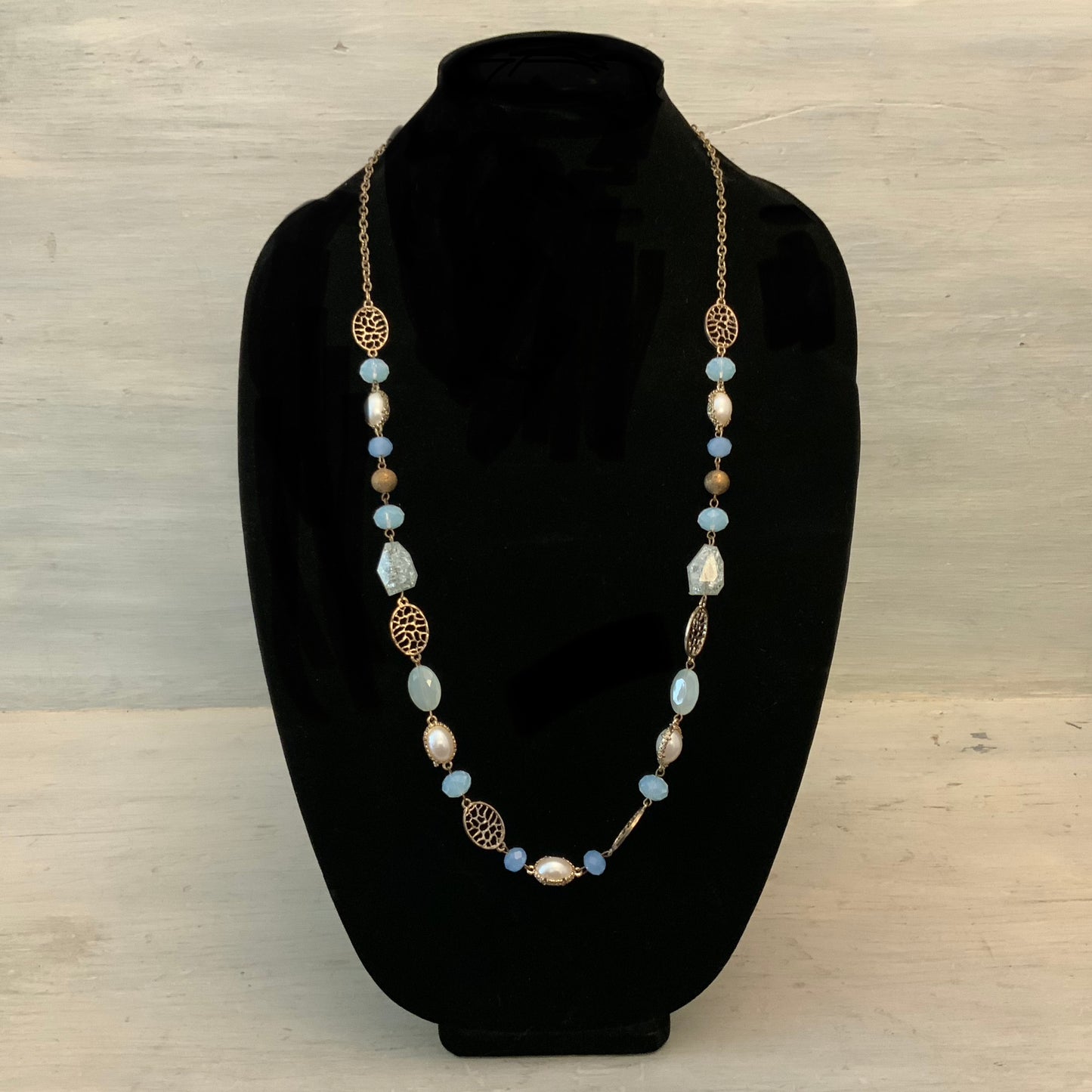 Elegant Beaded Faux Pearl Stone Gold Metal Chain Necklace Good Condition