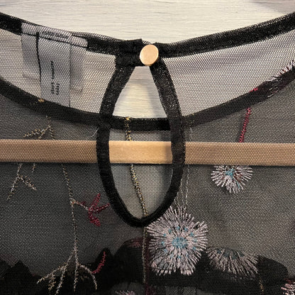 a new day Colorful Embroidered Flower Sheer Black Cropped Blouse Medium Like New