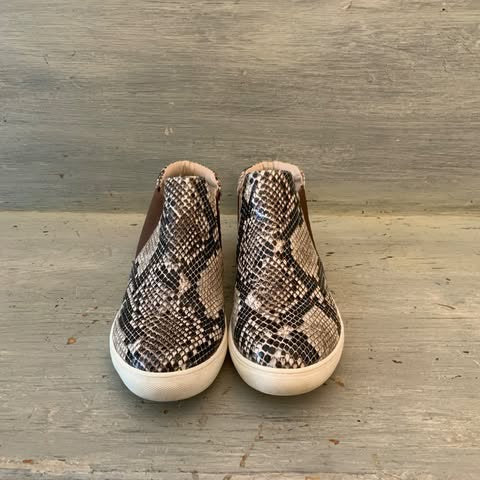 Coconuts by Matisse Faux Snake Skin Mid Top Sneaker Size 6 Good Condition