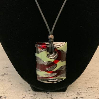 Green Red Silver Abstract Rectangular Glass Stone Pendant Necklace Good Condition