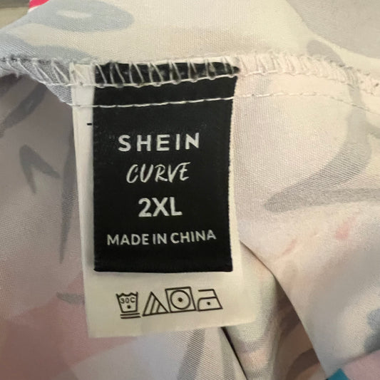 SHEIN Curve Colorful Abstract Print Oversize Button Down Crop Top Blouse Size 2XL Good Condition