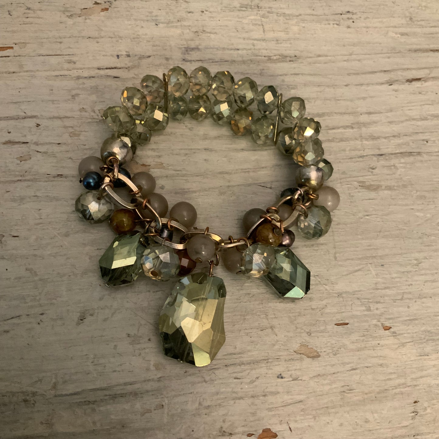 Chunky Earth Toned Multistrand Faceted Cluster Beaded Stretch Charm Bracelet 3" Diameter Good Condition