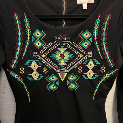 GB Black Colorful AztecPrint Embroidered Bodice Bodycon Mini Dress Size Small Good Condition