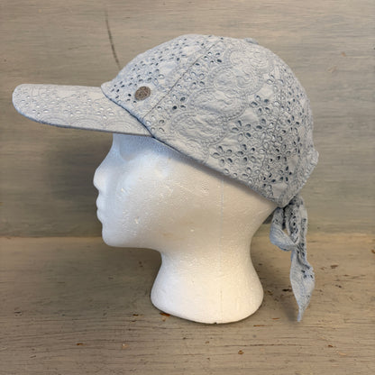 Vince Camuto 100% Cotton Pale Blue Eyelet Lace Adjustable Tie Baseball Cap One Size Good Condition