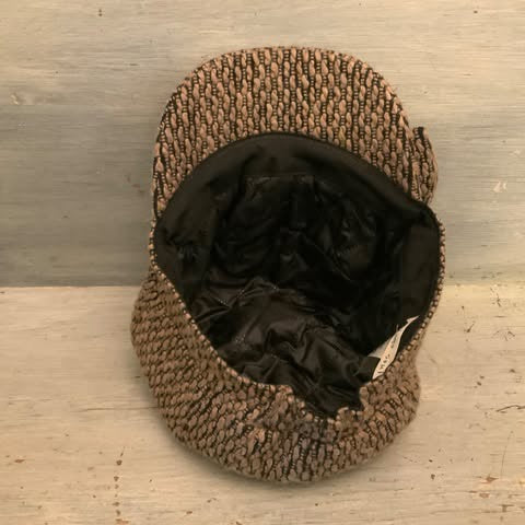 Indigo Soul Black Tan Textured Knit Newsboy Cap Hat with Bow Good Condition