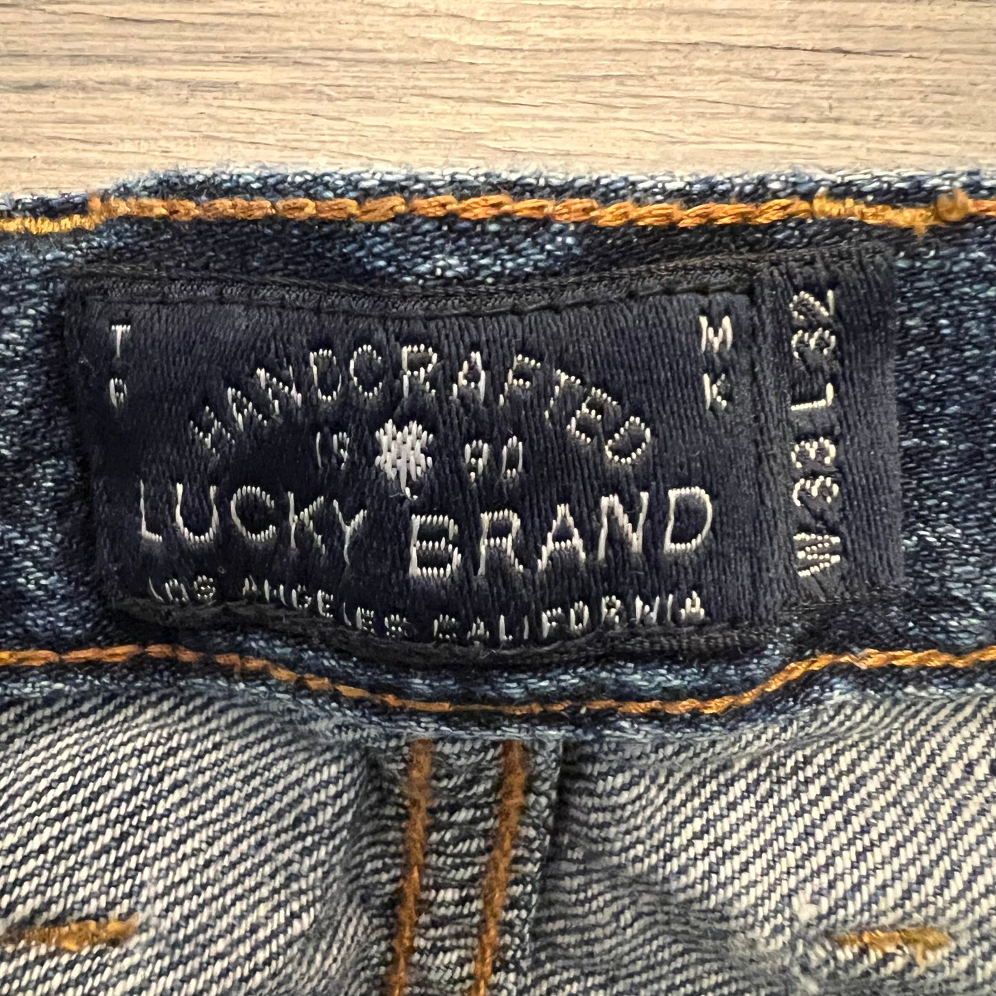 Lucky Brand 221 Original Straight Medium Wash Jeans 33x32 Like New