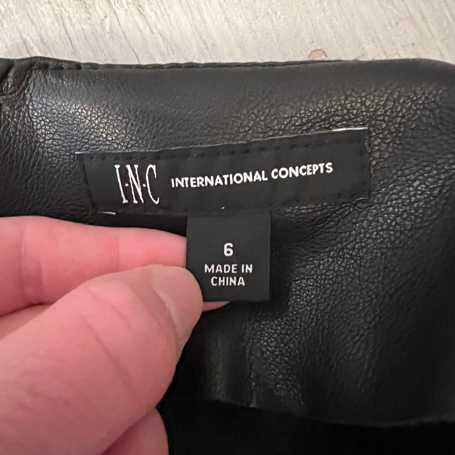 INC International Concepts Black Faux Leather Ruched Wrap Pencil Skirt Size6 Like New