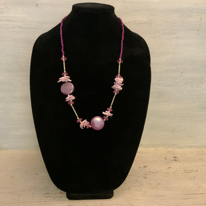 Purple Bohemian Beachy Beaded Shell Mixed Material Statement Necklace 13" Good Condition