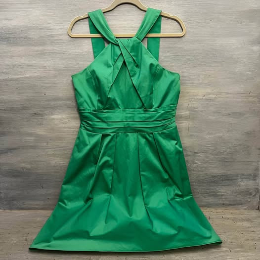 David’s Bridal Kelly Green Sleeveless Fit Flare Dress Size 12 Like New