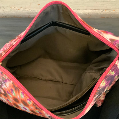 Beautiful Boho Shimmer Medallion Print Canvas Crossbody Bag Purse Like New