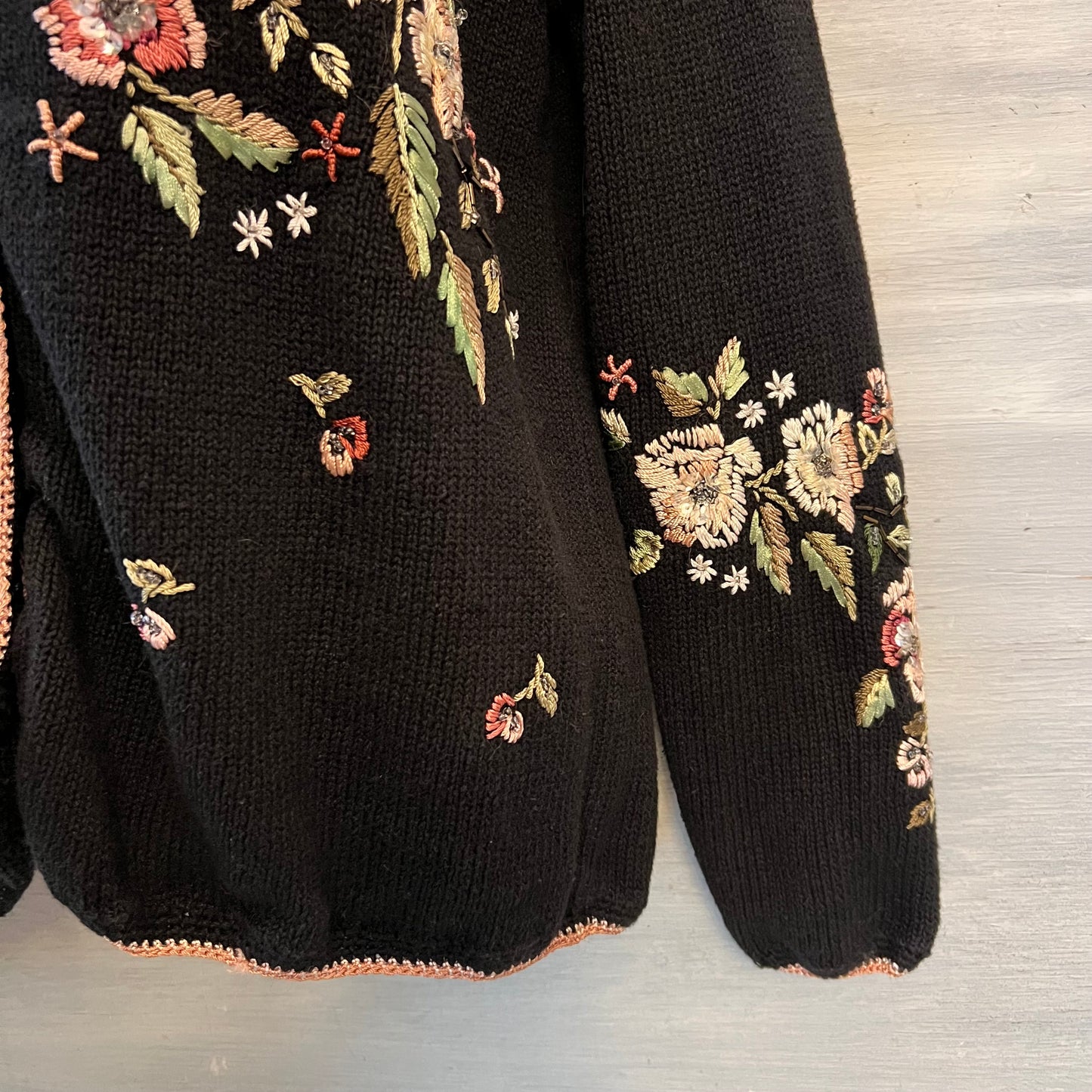 Vintage Heirloom Collectibles Black Floral Embroidered Cardigan Sweater Size Small Good Condition