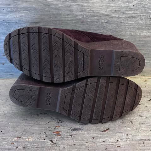 BOBS from Sketchers Memory Foam Brown Faux Suede Wedge Ankle Boot Booties Size 9.5 Good Condition
