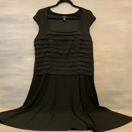 R&M Richards Fit and Flare Little Black Dress  Side Zip Subtle Sparkle Good Condition