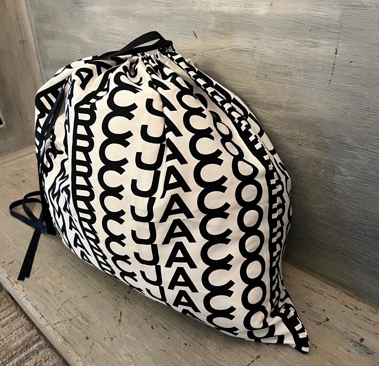 Marc Jacob’s Black White Drawstring Bag 25x21 Like New