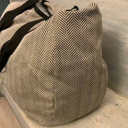 Initials, Inc Extra Large Chevron Tweed Overnight Weekender Travel Tote Bag Good Condition