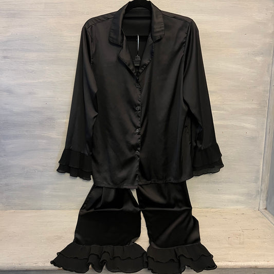 Elegant Black Satiny Sleepwear Pajama Set Size Medium Good Condition