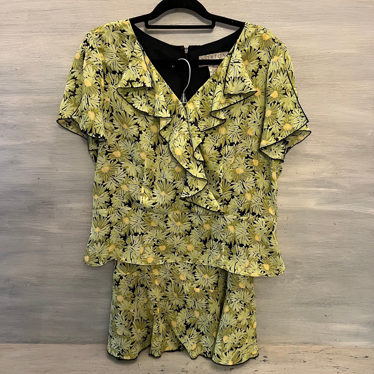 Vintage Norton McNaughton 2 Piece Daisy Print Blouse & Skirt Size 12 Good Condition